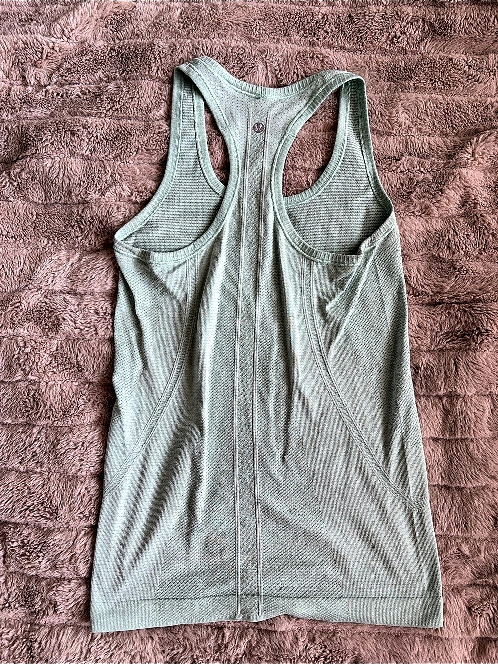 lululemon Swiftly Tech Racerback Tank Green - Picture 2 of 3